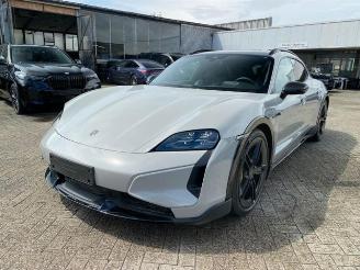 krockskadad bil auto Porsche Taycan Turbo S Cross Turismo *PCCB - PANO - HUD* 2024/6