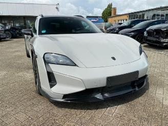 Porsche Taycan Turbo S Cross Turismo *PCCB - PANO - HUD* picture 1