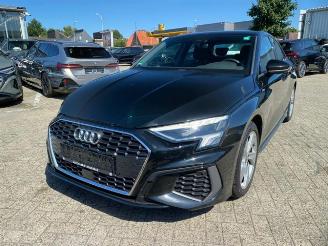 skadebil auto Audi A3 Limousine 35 TFSI S tronic S line *NAVI-KAM* 2023/11