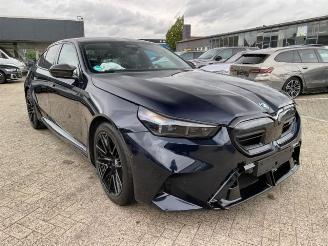 Coche accidentado BMW M5 *HEAD-UP - KERAMIK - CARBON-PAKET -B&W* 2025/1