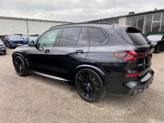 krockskadad bil auto BMW X5 xDrive50e M Sport PRO *PANO- LUFT - 22"* 2024/7