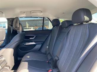 Mercedes E-klasse 300 T Avantgard * KAM - AHK - NAV * picture 16