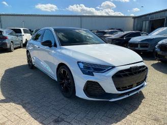 Audi A3 Limousine 30 TFSI S line *PANO - NAVI - KAM* picture 7