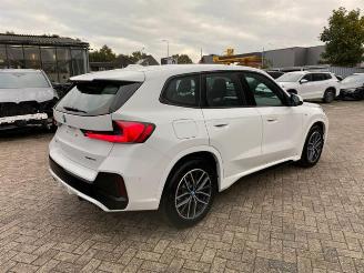 BMW iX1 eDrive20 M Sport *NAVI - KAM* picture 2