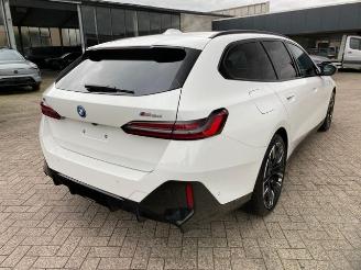skadebil auto BMW i5 M60 xDrive Touring *HEAD-UP - PANO - AHK* 2024/12
