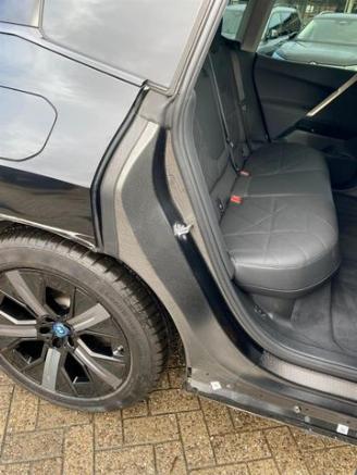 BMW iX 40 xDrive *HEAD-UP - AHK - KAM - NAVI* picture 18