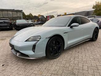 Porsche Taycan Turbo S *PCCB - SOFTCLOSE - PANORAMA* picture 10