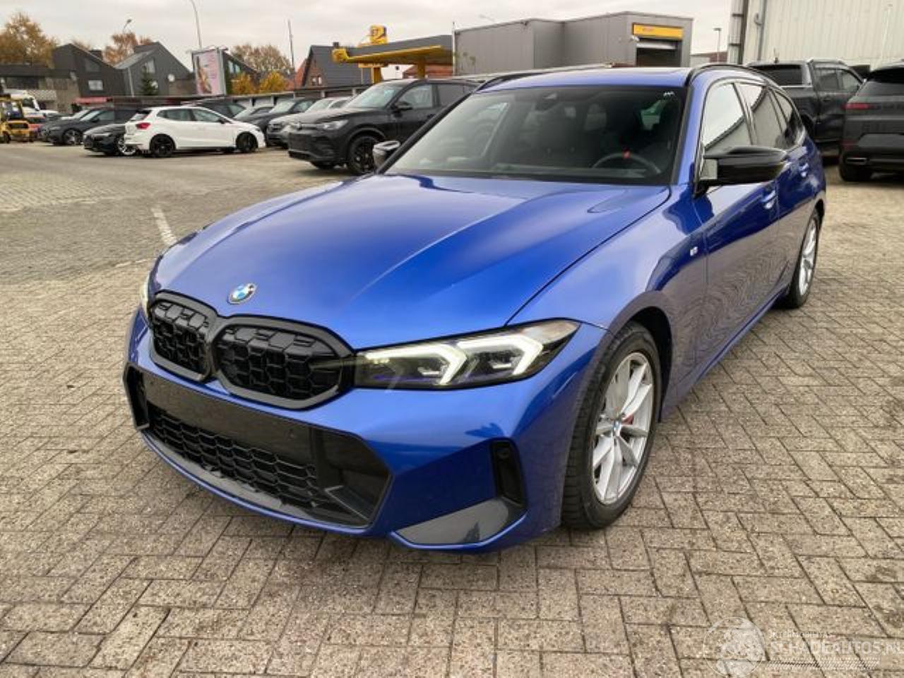 BMW M3 40d xDrive Touring *HEAD-UP - PANO - 360 KAM*