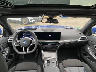 BMW 3-serie 0e Touring M Sport *PANO - HEAD-UP - 60 KAM* picture 17