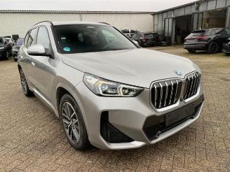 krockskadad bil auto BMW X1 xDrive30e M Sport *HEAD-UP - PANO - 360 KAM* 2024/11