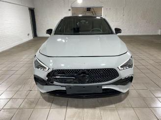 Mercedes Cla-klasse 180 SB AMG Line HUD/360/PANO/NAVI picture 6