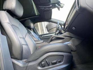 Porsche Cayenne E-Hybrid Coupe CHRONO/HUD/PANO/360/AHK picture 17