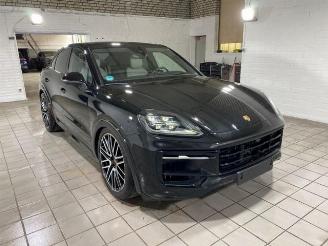 Porsche Cayenne S E-Hybrid Coupe CHRONO/PANO/HUD/360 picture 9