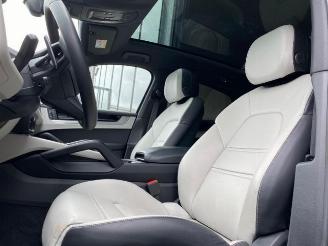 Porsche Cayenne S E-Hybrid Coupe CHRONO/PANO/HUD/360 picture 13