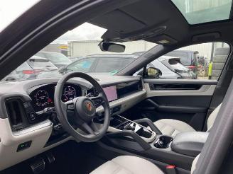 Porsche Cayenne S E-Hybrid Coupe CHRONO/PANO/HUD/360 picture 12