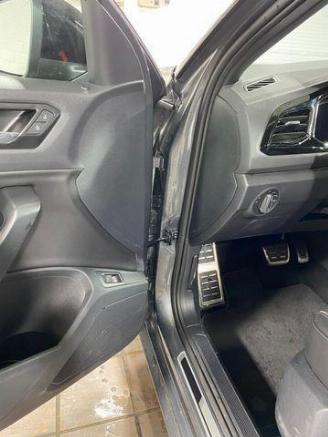 Volkswagen T-Roc 1.5 TSI DSG R-Line PANO/KAM/NAVI picture 14
