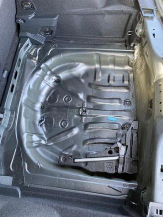 Volkswagen T-Roc 1.5 TSI DSG R-Line PANO/KAM/NAVI picture 13