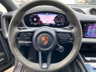 Porsche Cayenne S E-Hybrid Coupe CHRONO/PANO/HUD/AHK/360 picture 18