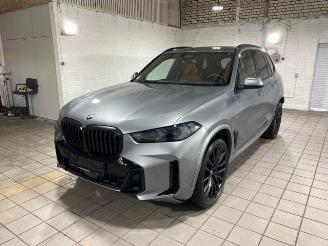 Vaurioauto  passenger cars BMW X5 xDrive40d M Sport Pro PANO/HUD/360/AHK/H&K 2024/7