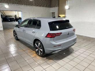 krockskadad bil auto Volkswagen Golf GTE PANO/KAM/NAVI 2024/4