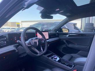 Volkswagen Tiguan 1.5 TSI e-Hybrid R-Line PANO/HUD/AHK/KAM picture 14