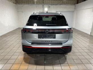 Volkswagen Tiguan 1.5 TSI e-Hybrid R-Line PANO/HUD/AHK/KAM picture 10