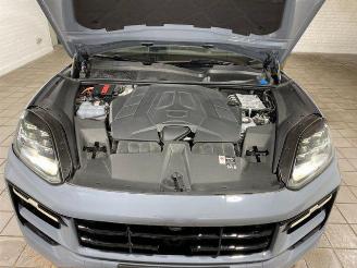 Porsche Cayenne S E-Hybrid Coupe CHRONO/PANO/HUD/AHK/360 picture 13