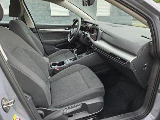 Volkswagen Golf 1.0 BlueMotion STANDHEIZUNG/NAVI picture 18
