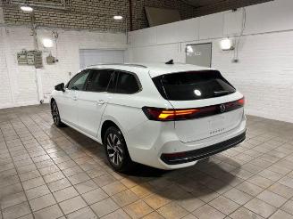 škoda osobní automobily Volkswagen Passat Variant 2.0 TDI DSG Business HUD/AHK/360 2025/6