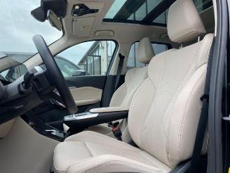 BMW iX1 xDrive30 X Line PANO/HUD/AHK/360/H&K/NAVI picture 18