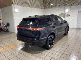 Volkswagen Tiguan 2.0 TDI DSG R-Line 4Motion PANO/STANDHZG picture 9