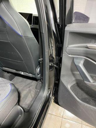 Volkswagen Tiguan 2.0 TDI DSG R-Line 4Motion PANO/STANDHZG picture 16