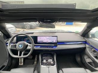 BMW i5 xDrive40 M Sport Pro PANO/HUD/AHK/360/NAVI picture 21