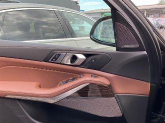 BMW X5 xDrive50e M Sport Pro PANO/HUD/AHK/360/H&K picture 22