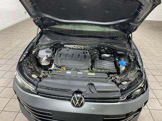 Volkswagen Passat Variant 2.0 TDI DSG Business HUD/AHK/SH picture 11