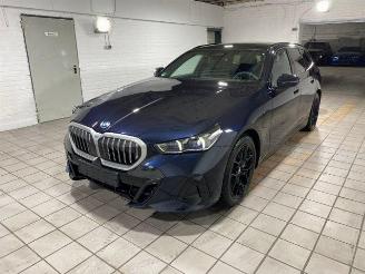 Schadeauto BMW 5-serie  2025/10