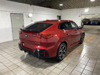 Vaurioauto  passenger cars BMW iX2 xDrive30 M Sport Pro HUD/AHK/360/H&K/NAVI 2023/11
