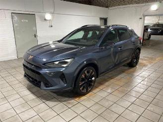 Damaged car Cupra Formentor VZ e-Hybrid SENNHEISER/AHK/KAM/NAVI 2025/2