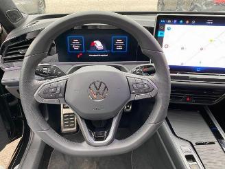 Volkswagen Passat Variant 1.5 TSI e-Hybrid R-Line HUD/360 picture 19