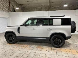 Land Rover Defender S 110 D200 AWD PANO/HUD/360/NAVI picture 4