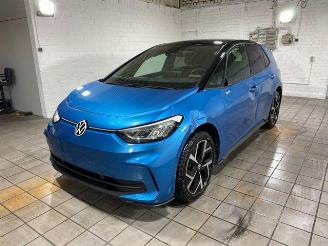 skadebil auto Volkswagen ID.3 Pro 2025/10