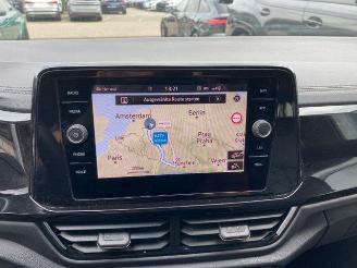 Volkswagen T-Roc 1.5 TSI DSG R-Line AHK/KAM/NAVI picture 22