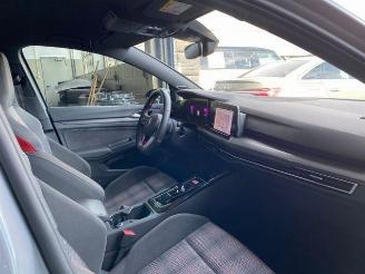 Volkswagen Golf GTI DSG picture 18