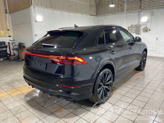 Audi Q8 50 TDI quattro s line STANDHZG/PANO/AHK/KAM