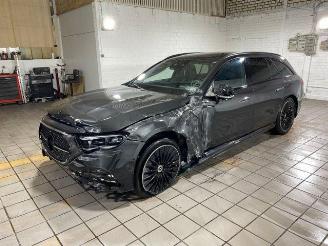 Mercedes E-klasse 450d T 4Matic AMG Lin Prmium Plus PANO/HUD picture 3