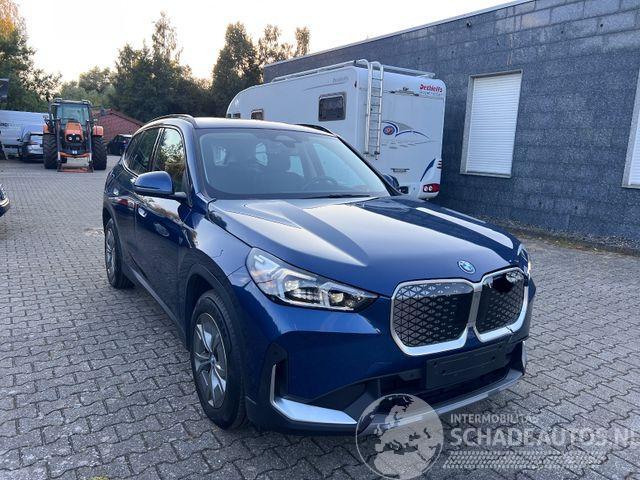 BMW iX1 eDrive20 LEDER/KAM/NAVI