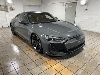 krockskadad bil auto Audi RS e-tron GT Performance KERAMIK/HUD/360/B&O 2025/6