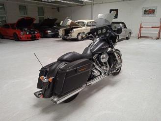 Harley-Davidson Street Glide FLHX picture 8