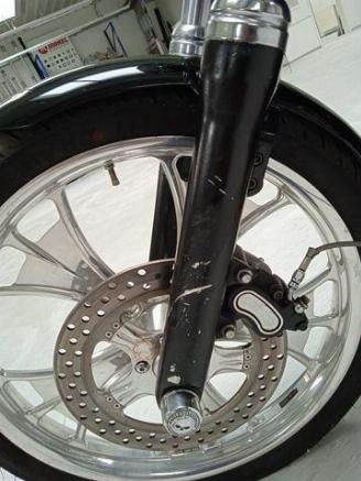 Harley-Davidson Dyna Wide Glide FXDWG picture 19