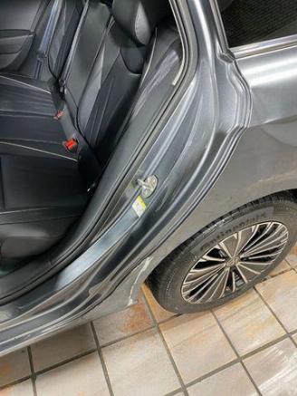 Volkswagen Passat Variant 1.5 TSI e-Hybrid Elegance AHK/360 picture 13
